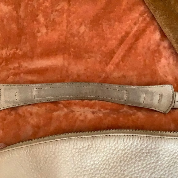 Dooney and Bouke tote bag good condition - Picture 5 of 10